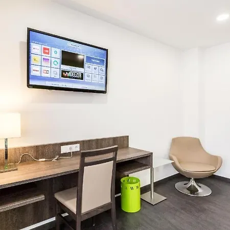 Deluxe Ferienhaus Mit Terrasse Bergheim (Rhein-Erft-Kreis)